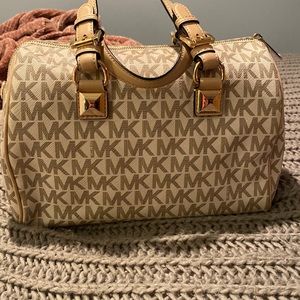 Michael Kors purse